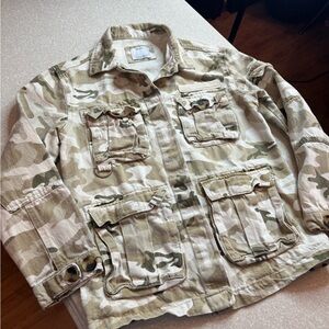 Bershka Camo Jean Jacket..Utility Jacket - Beige Camouflage (XS)